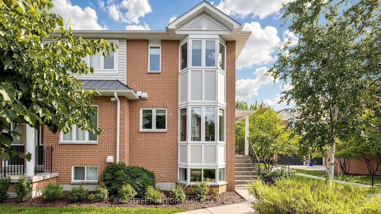 83 Mondeo Drive, Unit 331 - Image 1