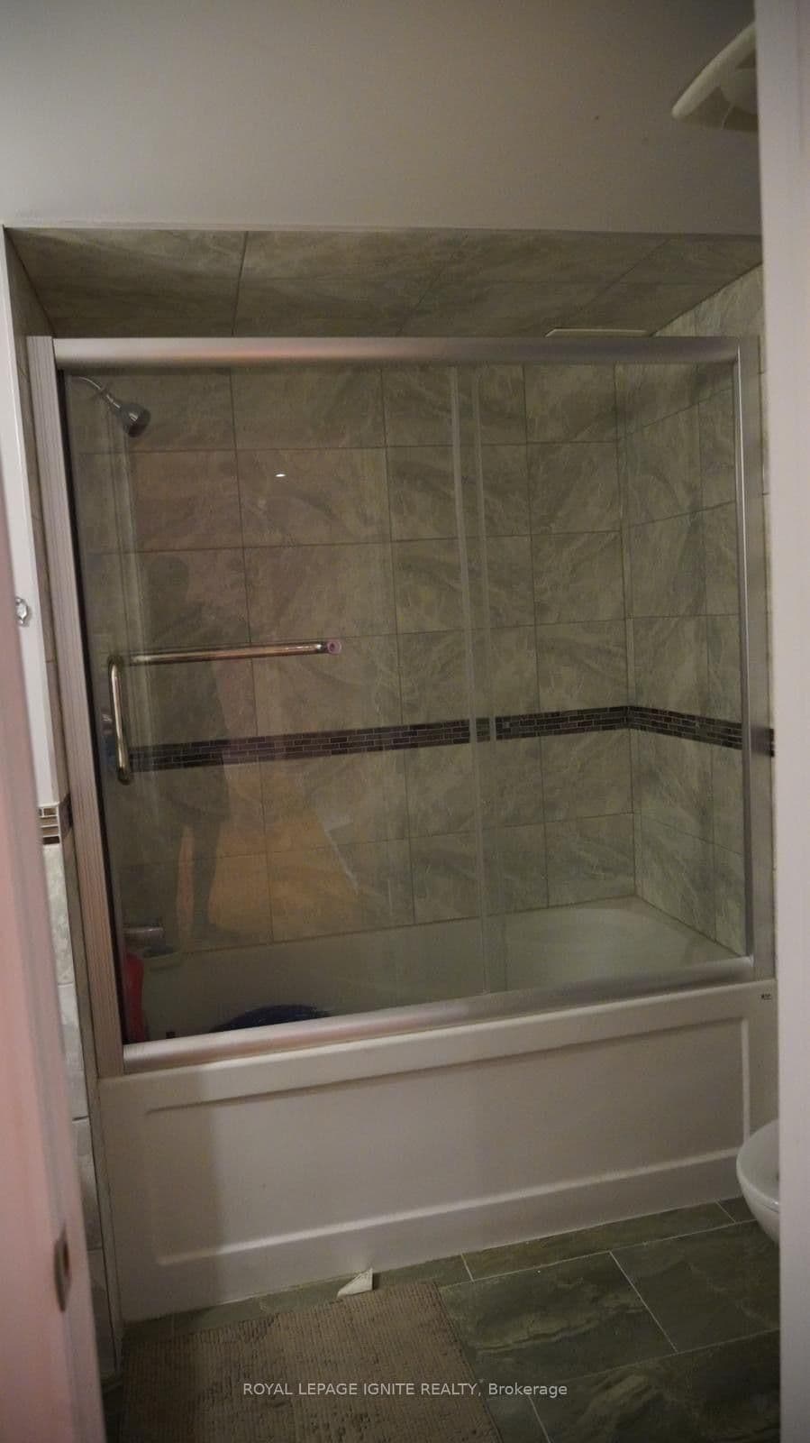 601 Staines Road, Unit Bsmt - Image 6