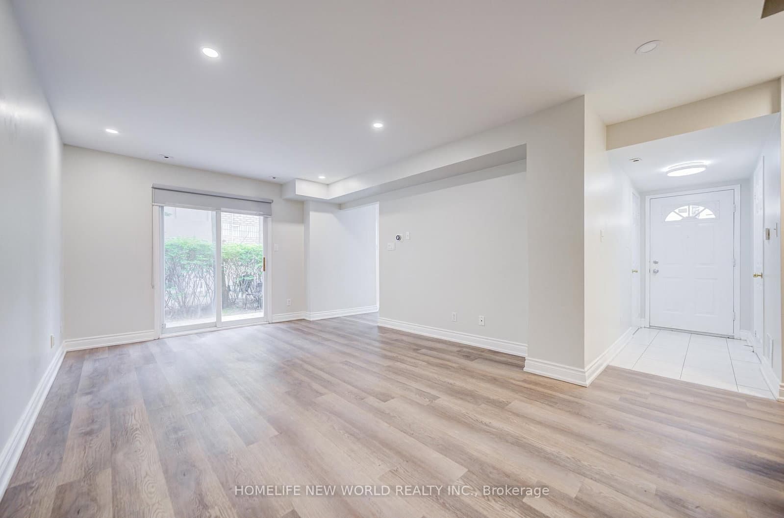 28 Rosebank Drive, Unit 1001 - Image 3