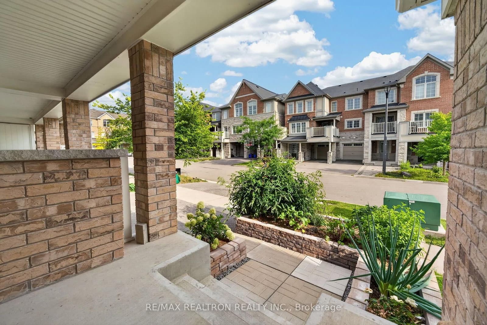 1096 Silk Street - Image 4