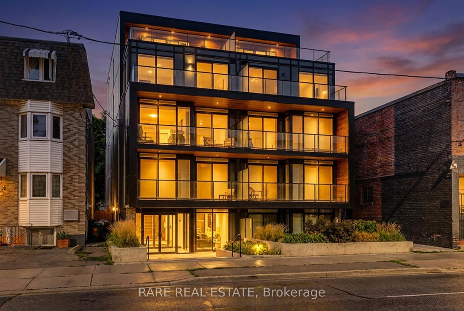 890 & 892 Broadview Avenue - Image 1