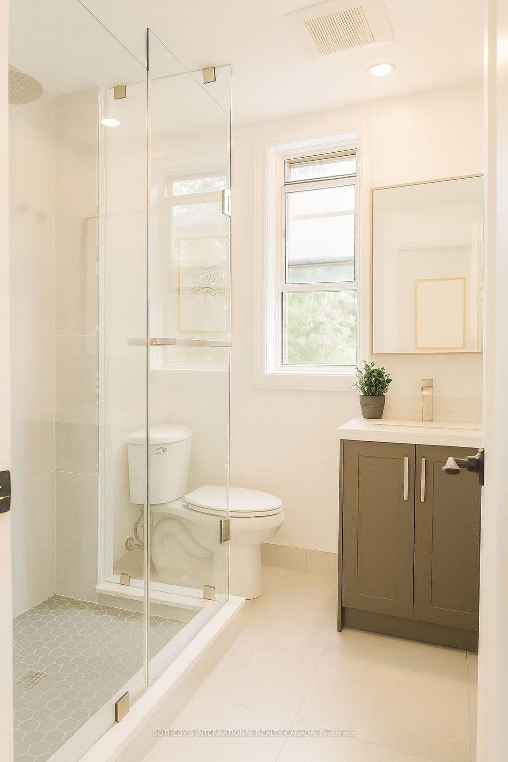 1026 Queen Street, Unit Upper - Image 5