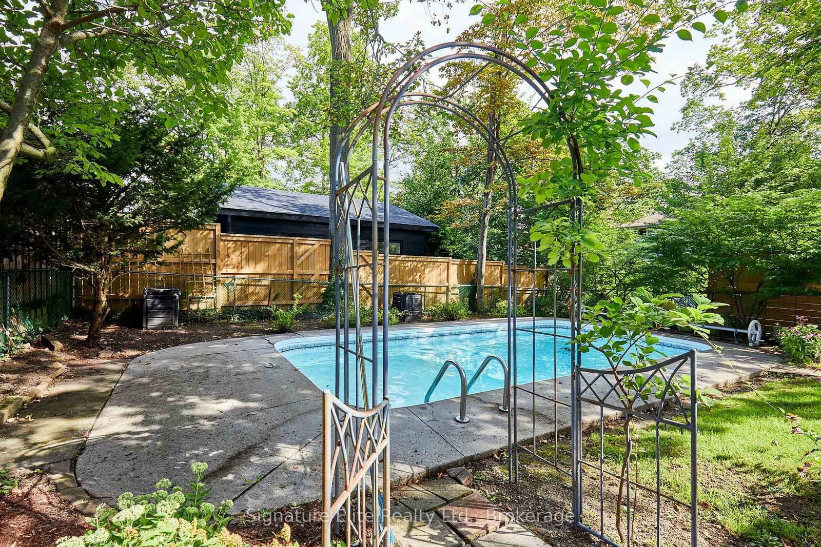 7 Lyncroft Drive - Image 2