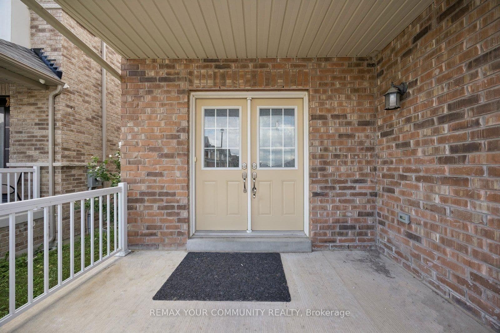 905 Greenhill Avenue - Image 2