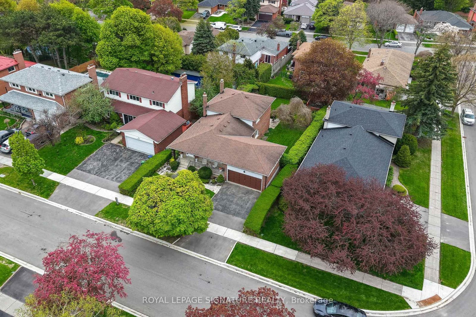 14 Logstone Crescent - Image 2