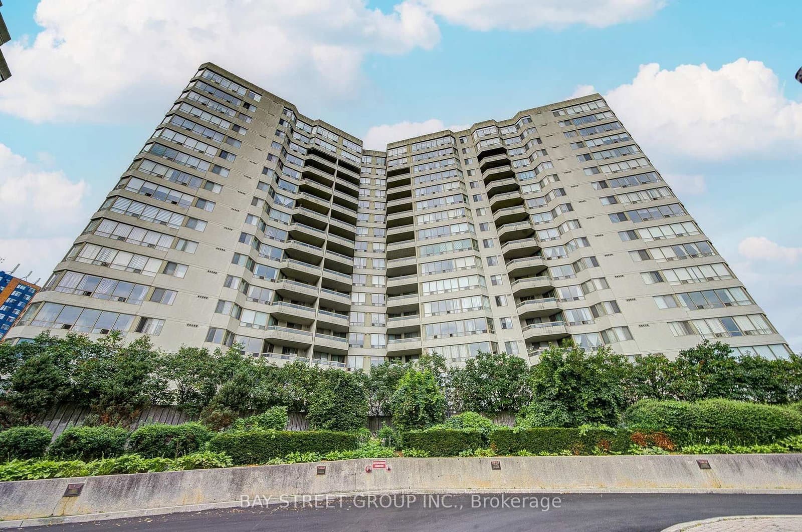 160 alton towers Circle, Unit 1607 - Image 2
