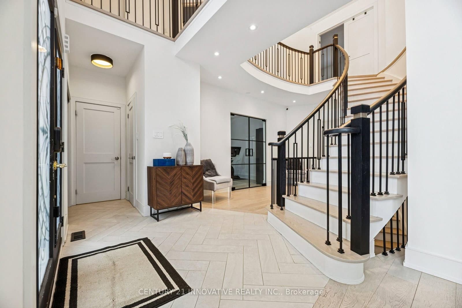 6 Devonridge Crescent - Image 3