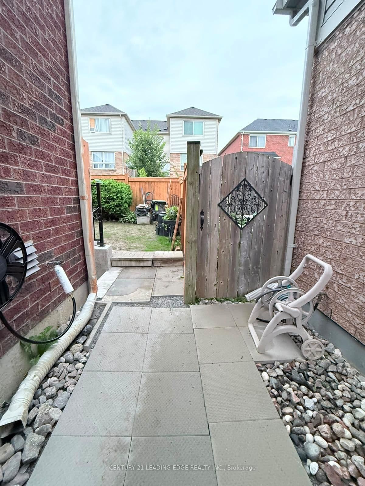 1373 Clearbrook Drive - Image 2