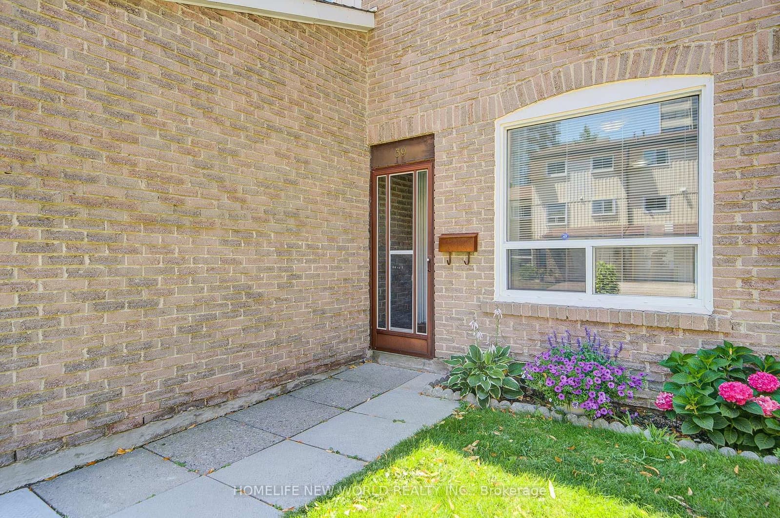 44 Chester Le Boulevard, Unit 39 - Image 3