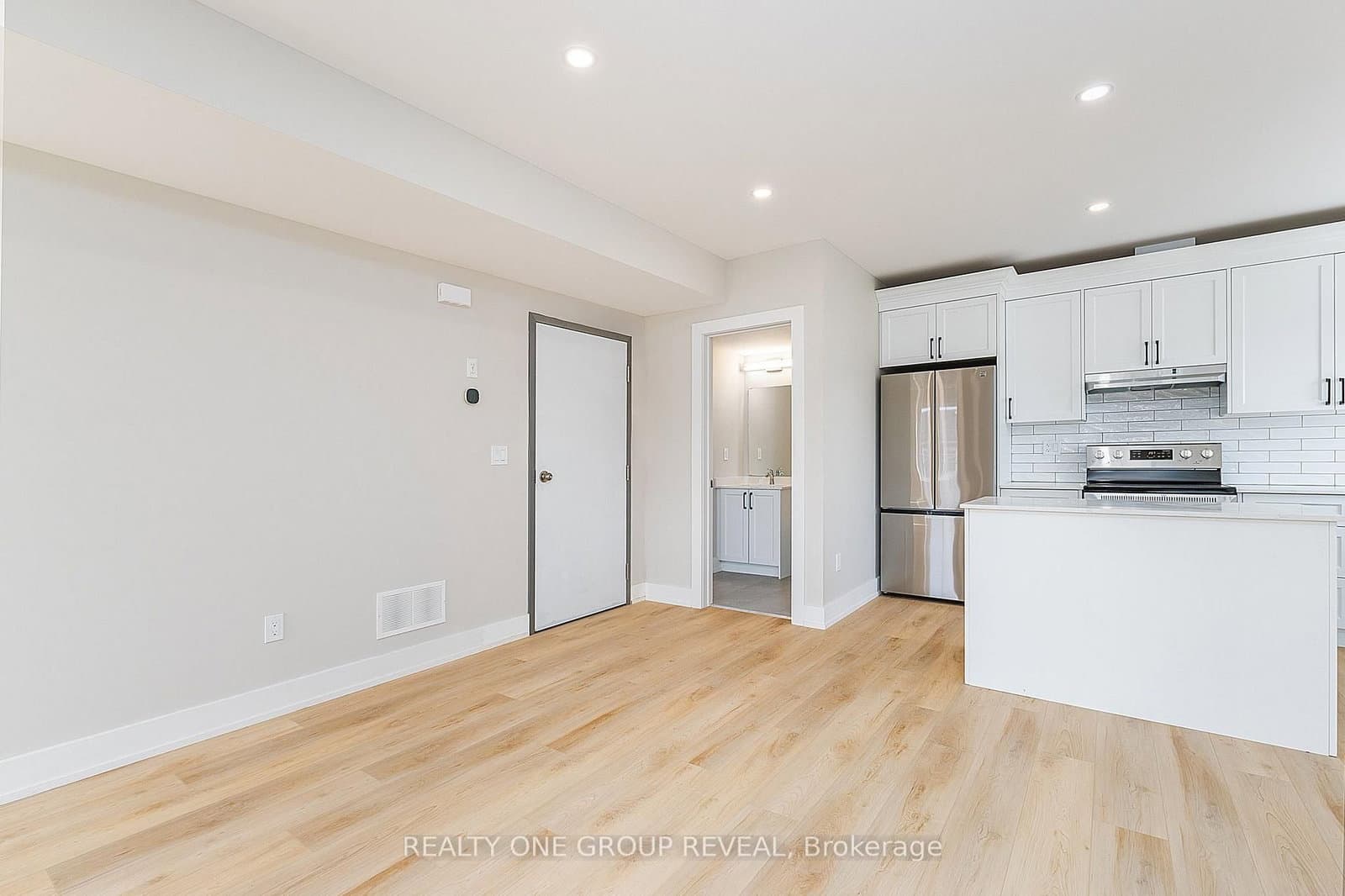 24 Queen Street, Unit 2 - Image 3