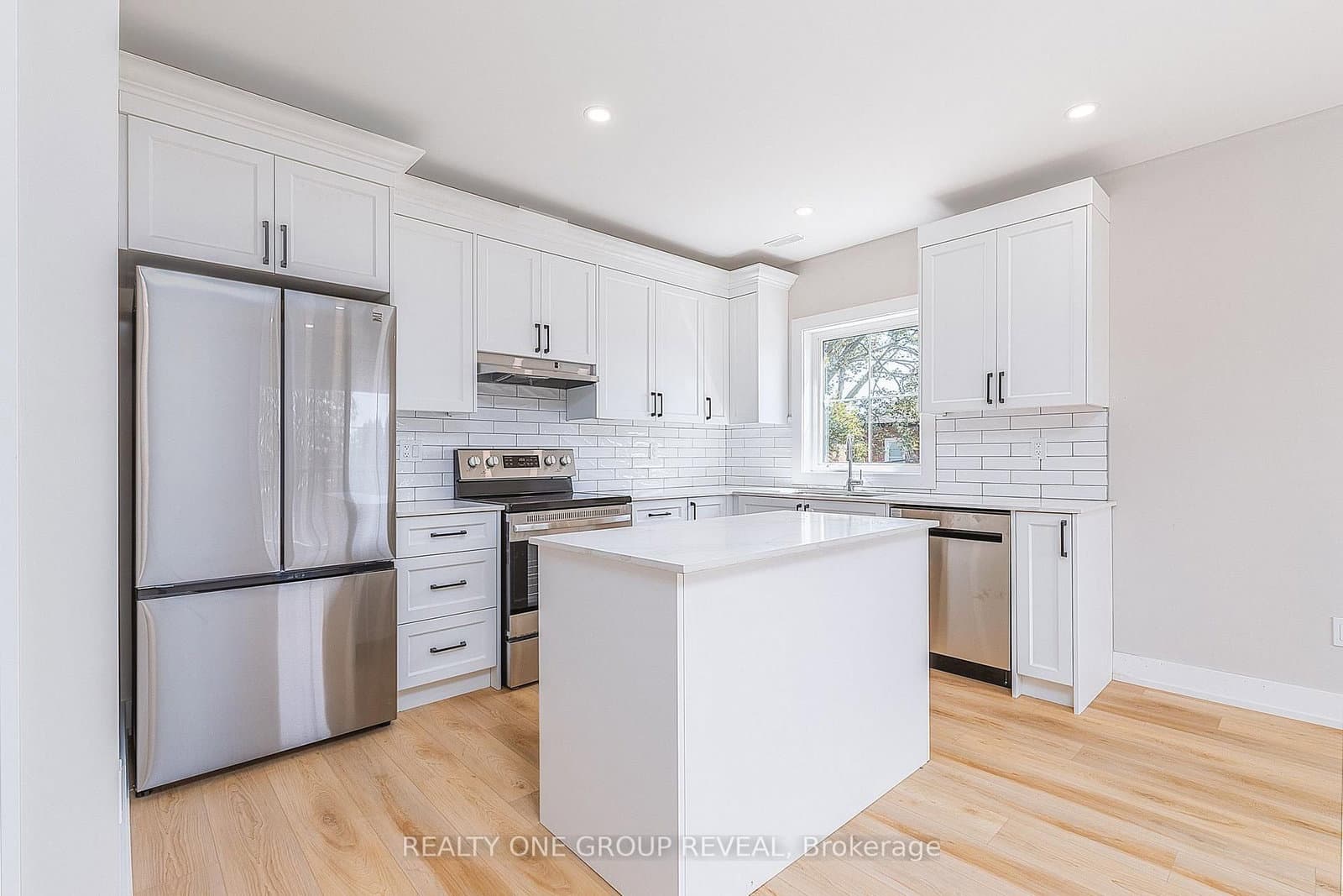 24 Queen Street, Unit 2 - Image 4