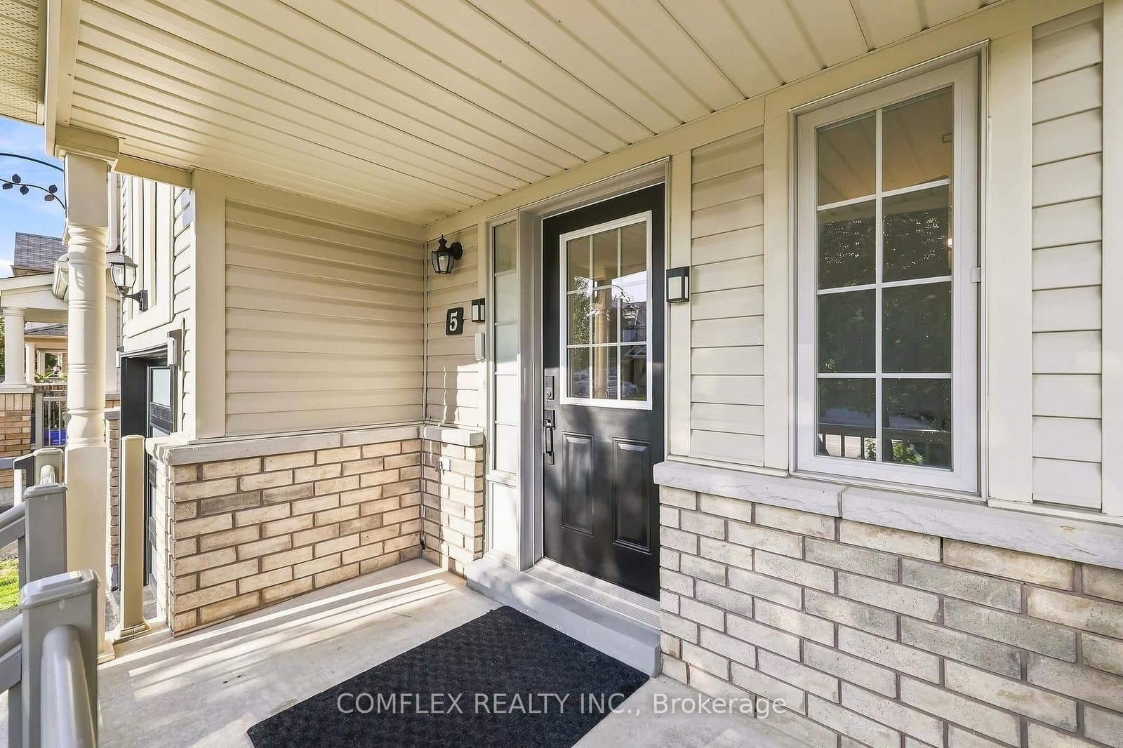 5 Rich Crescent - Image 4