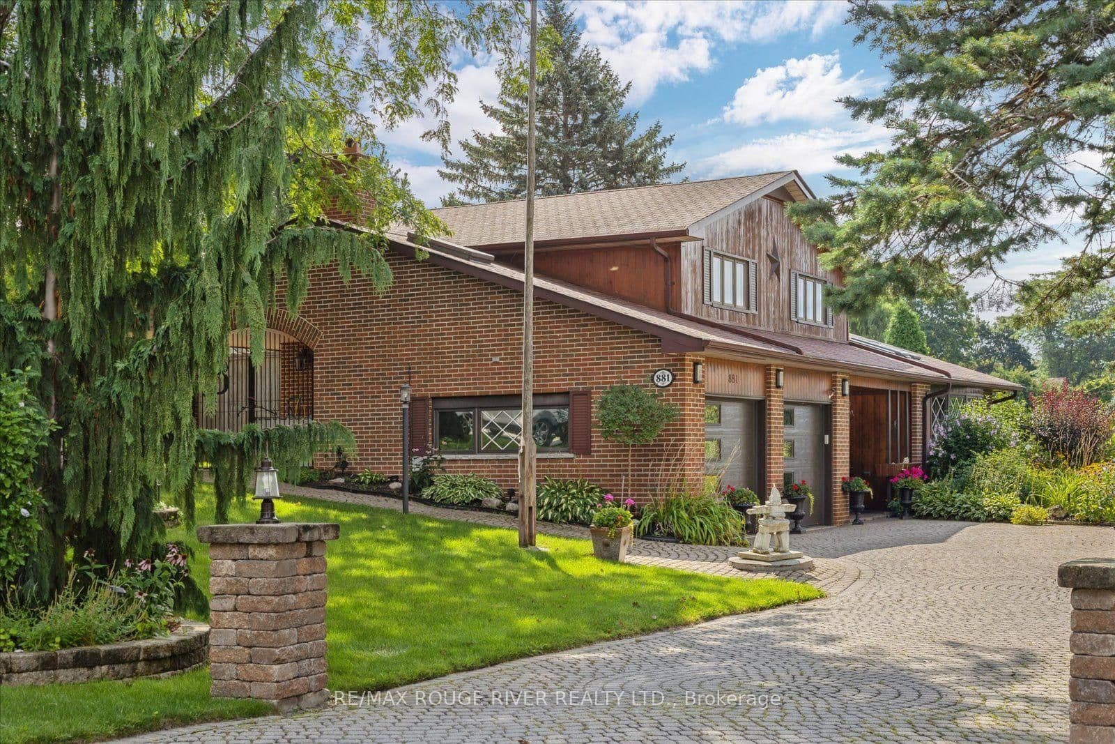 881 Swiss Heights Drive - Image 2