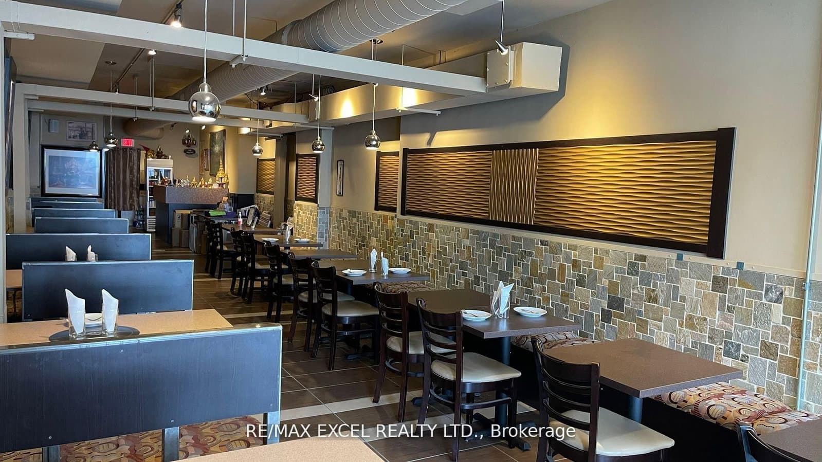 471 Danforth Avenue - Image 3