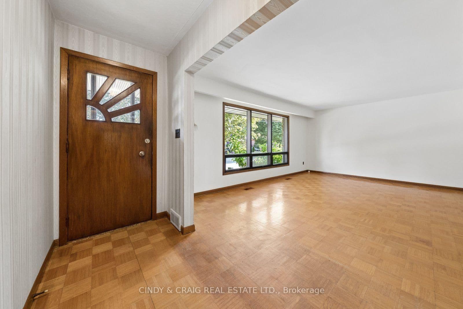 522 Dunkirk Avenue - Image 2