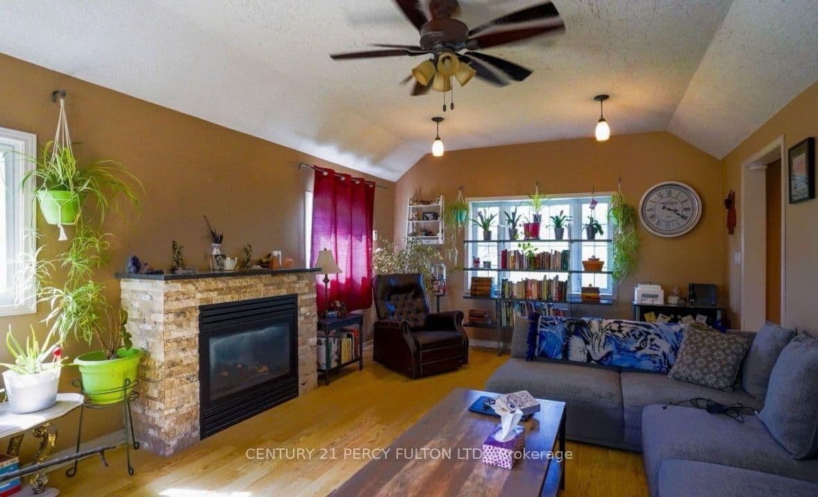1889 Taunton Road - Image 3