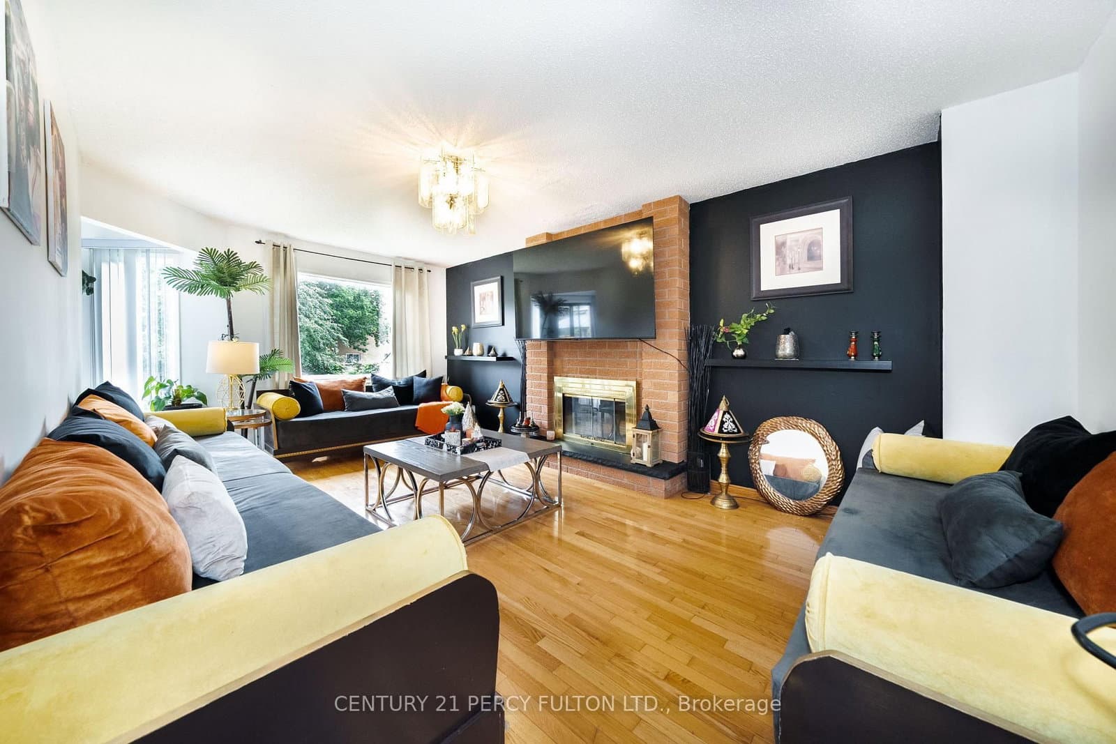 1951 Rosebank Road - Image 6