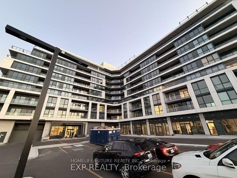 #811 - 20 Deans Drive