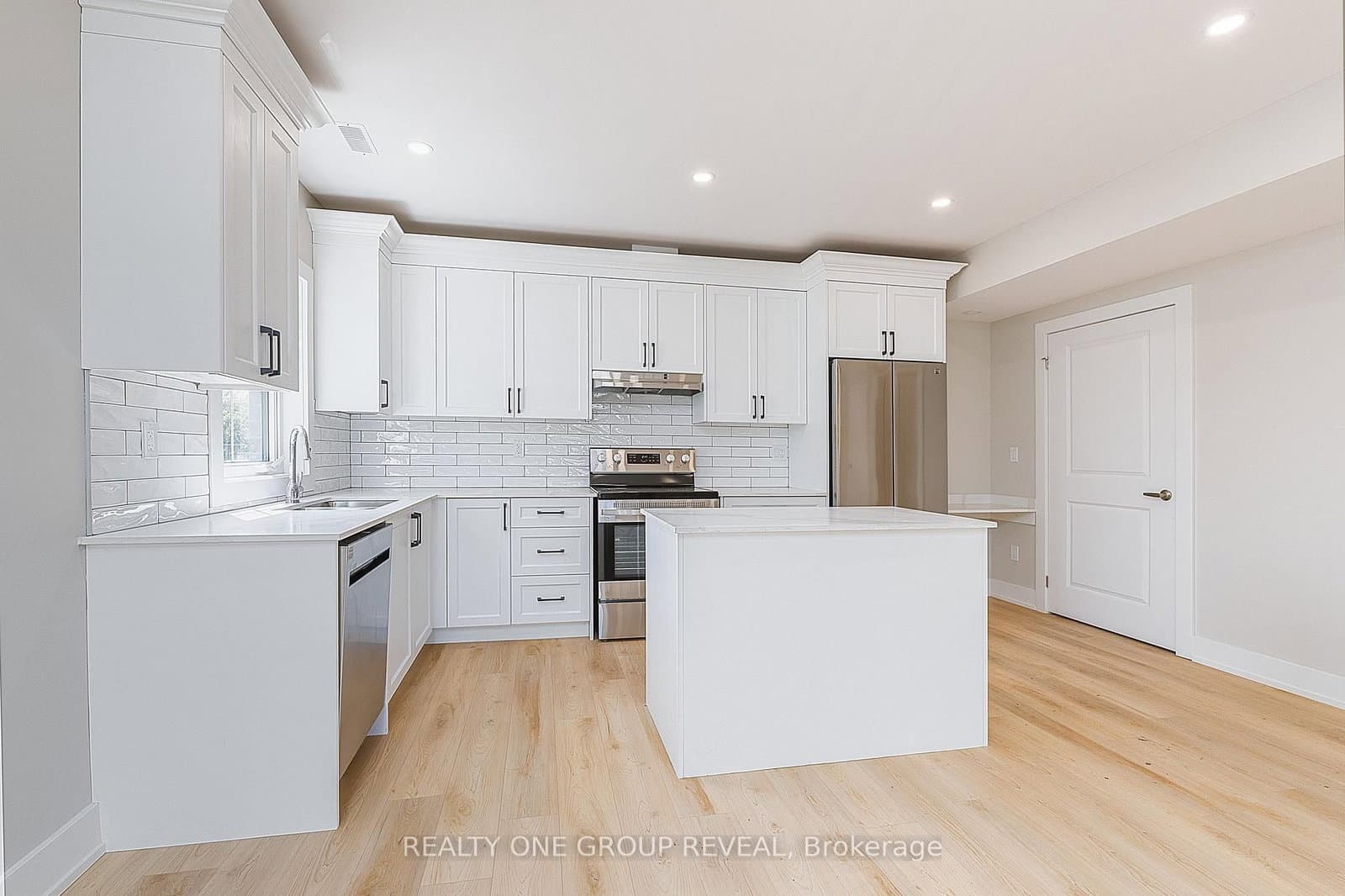 24 Queen Street, Unit 3 - Image 5