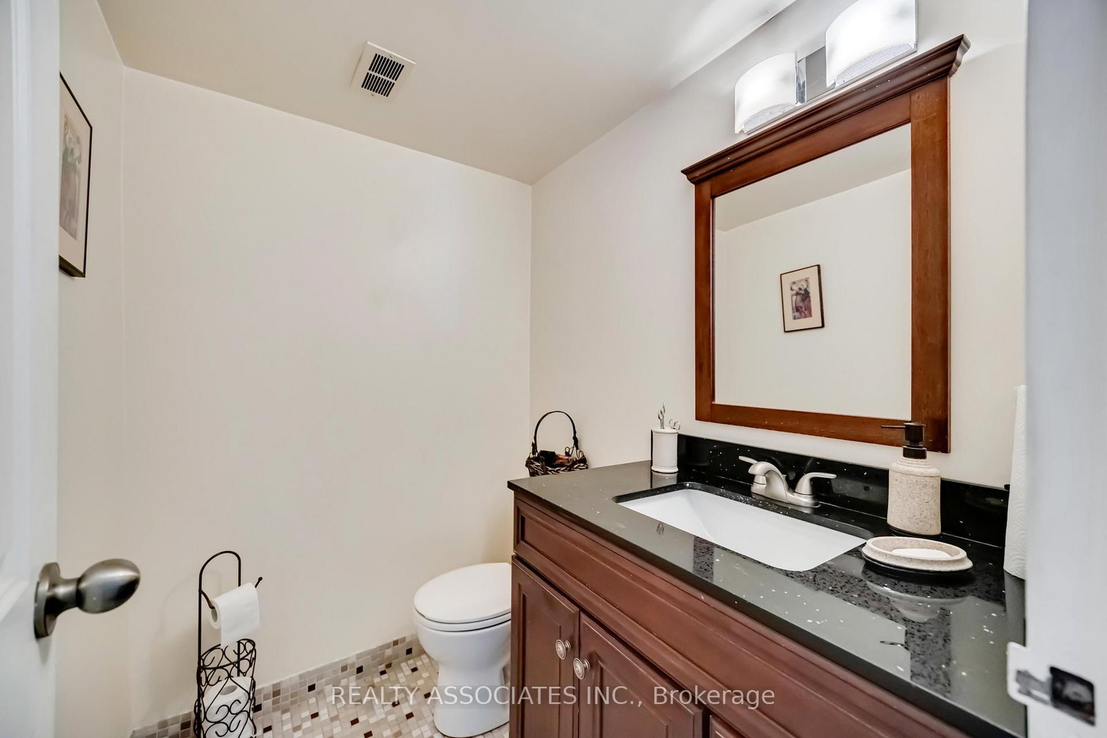 180 Markham Road, Unit 811 - Image 6