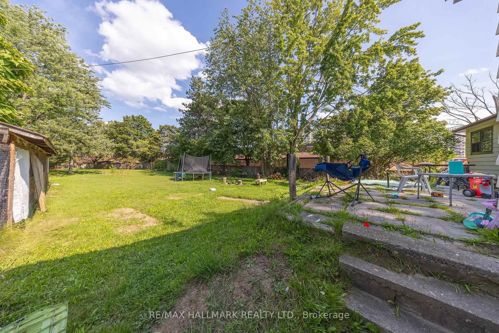 1911 Glenview Road - Image 4
