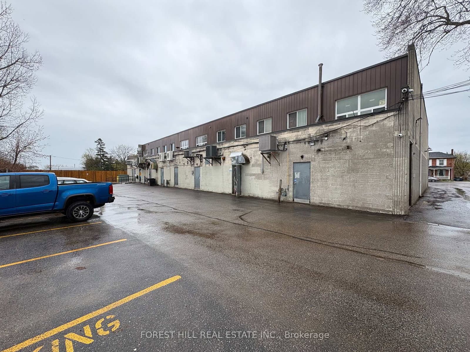 136 King Street E, Unit 4 - Image 4