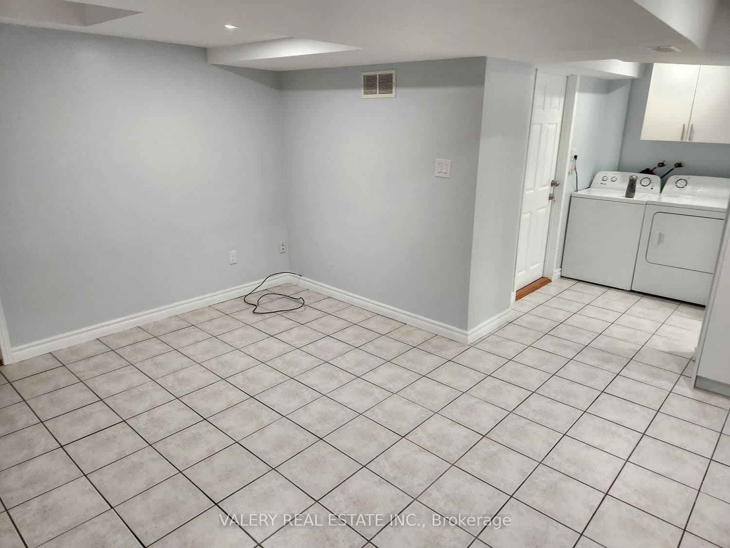 28 Iles Street - Image 3