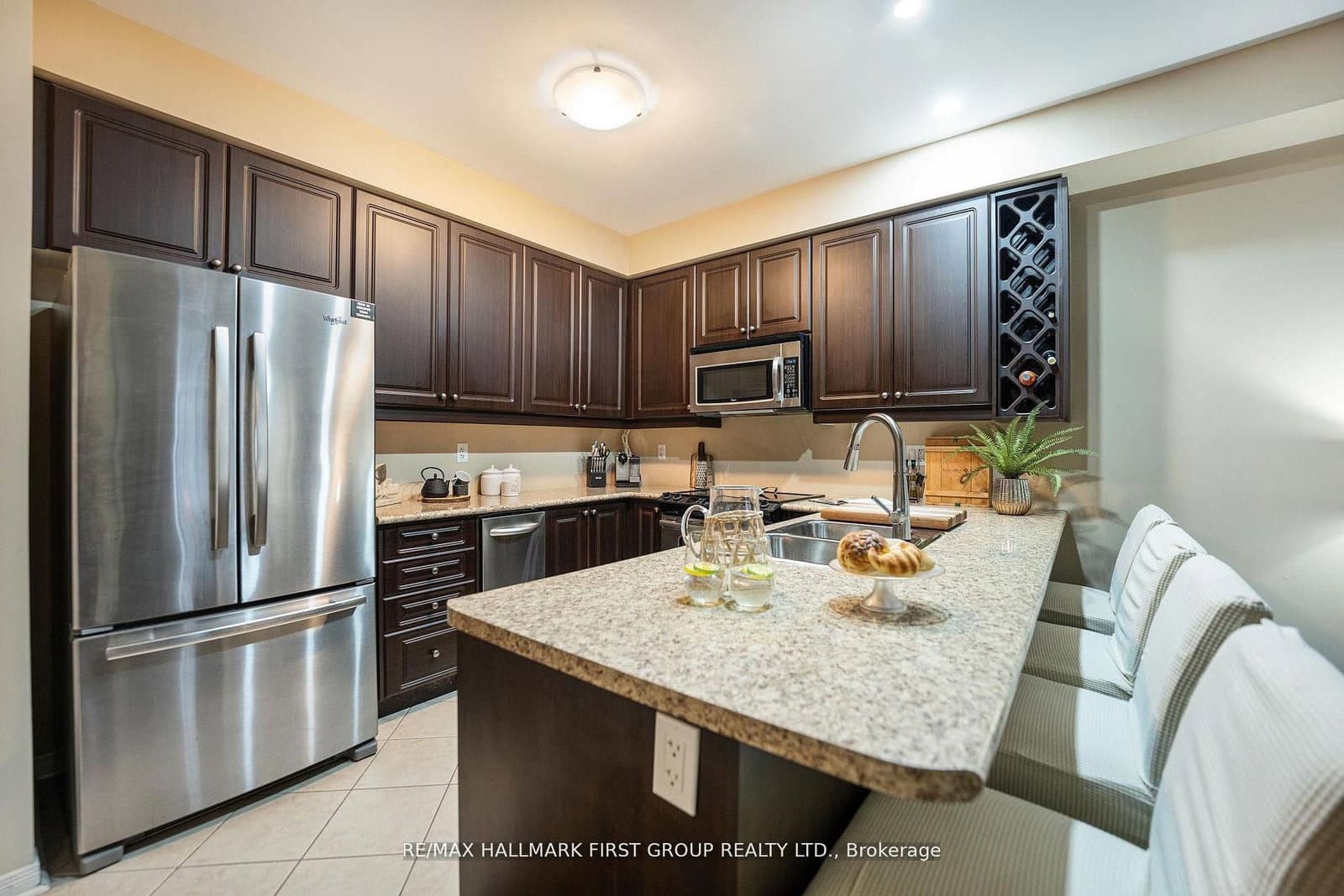 70 Lovegrove Lane - Image 6