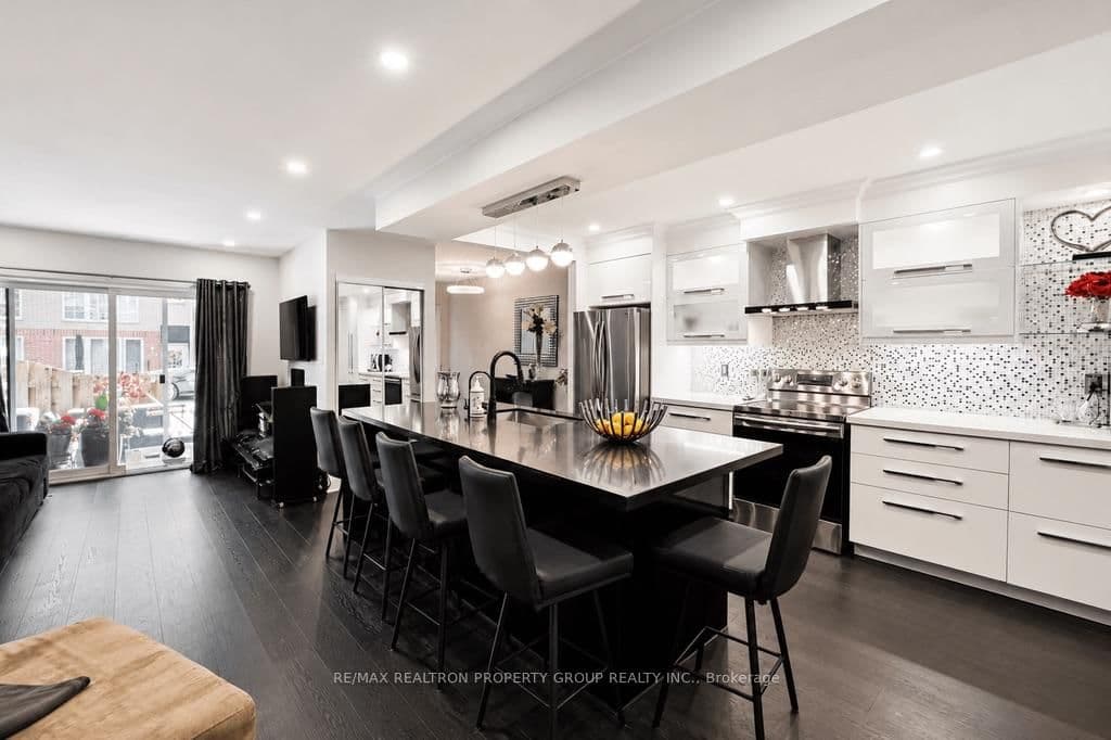 1400 The Esplanade N, Unit 402 - Image 4