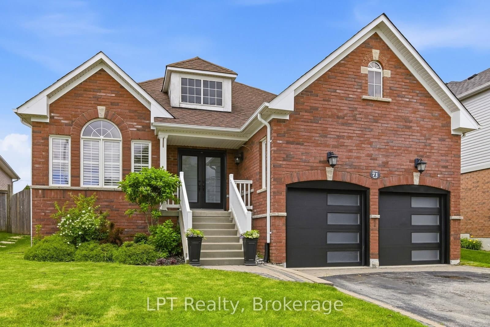71 Laprade Square - Image 1