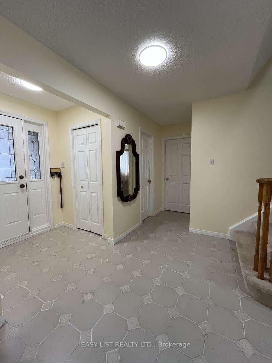 102 Burwell Crescent - Image 4