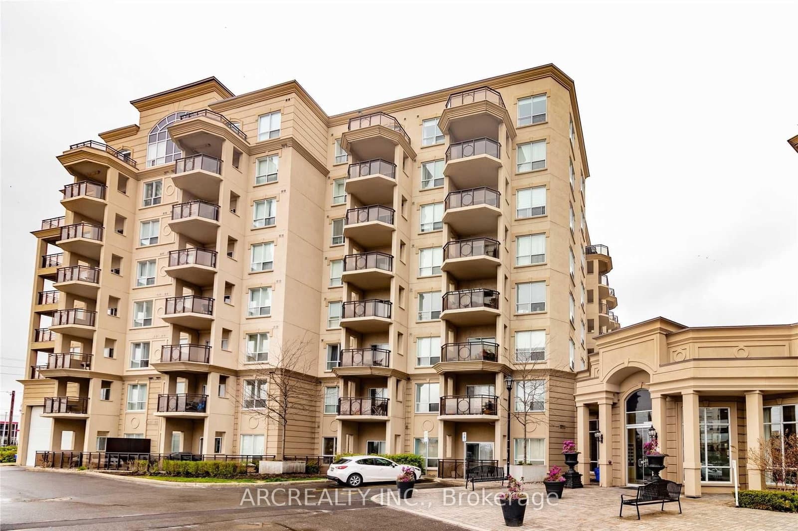 8 Maison Parc Court, Unit 313 - Image 1