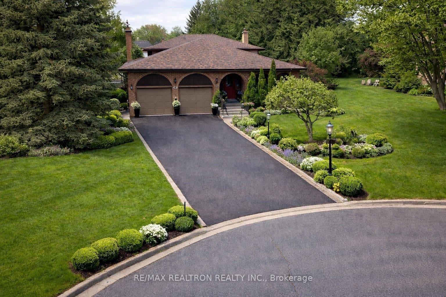 42 Banner Lane - Image 5
