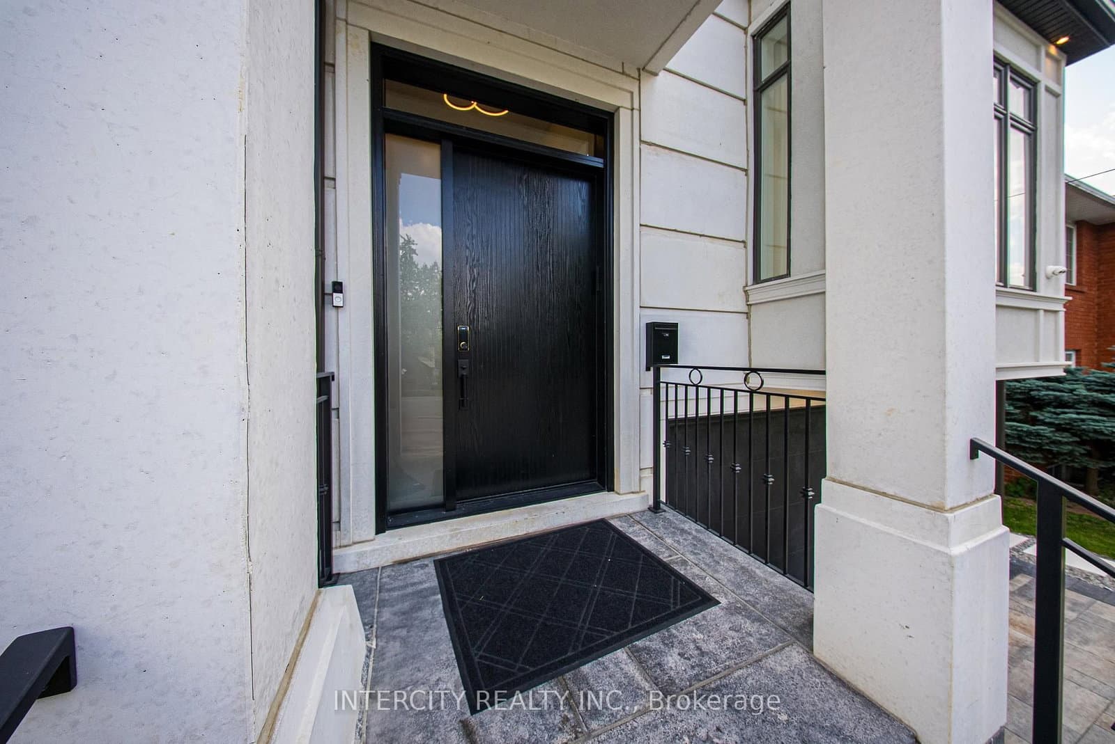 131A Birch Avenue - Image 2