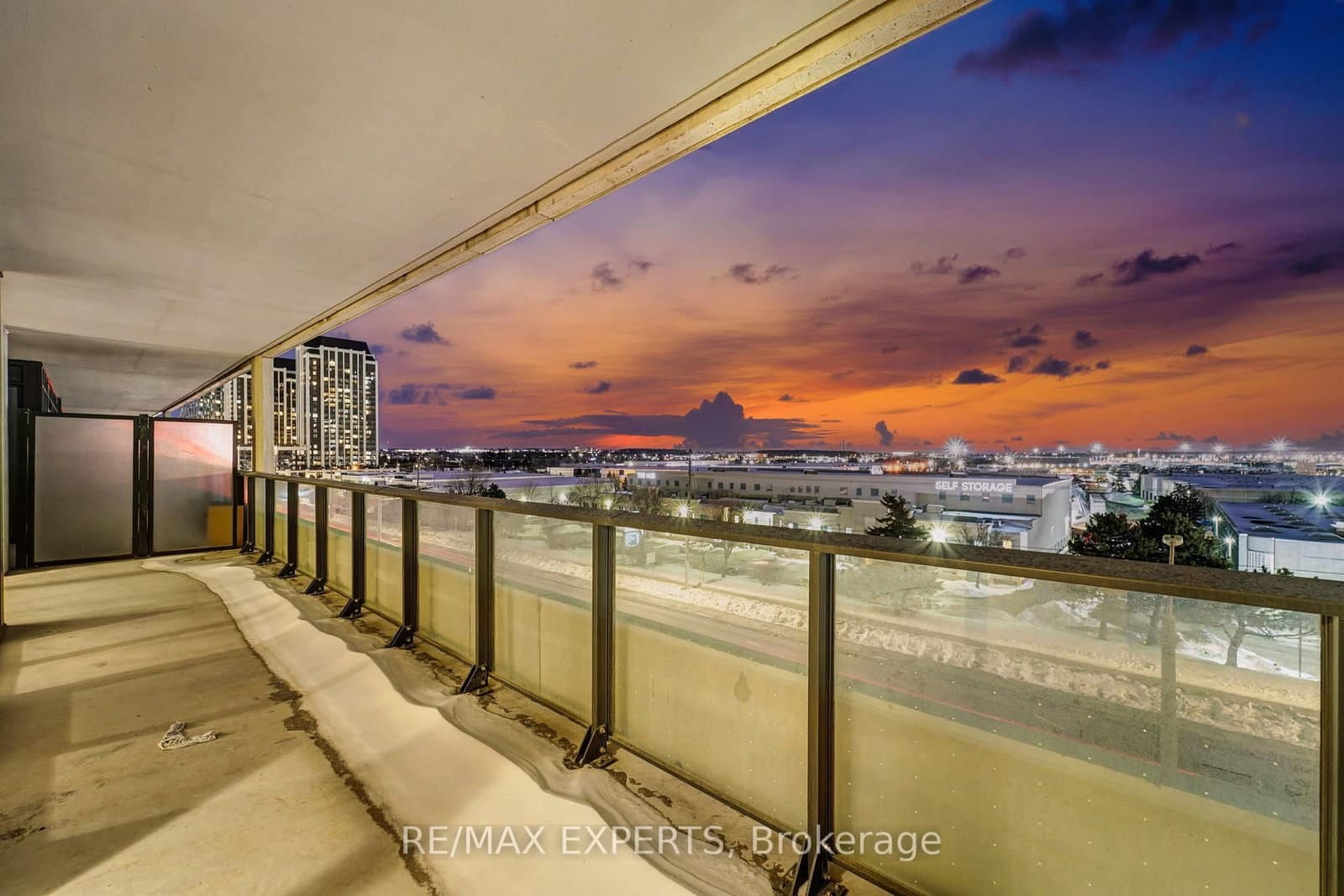8960 Jane Street, Unit 421 - Image 4