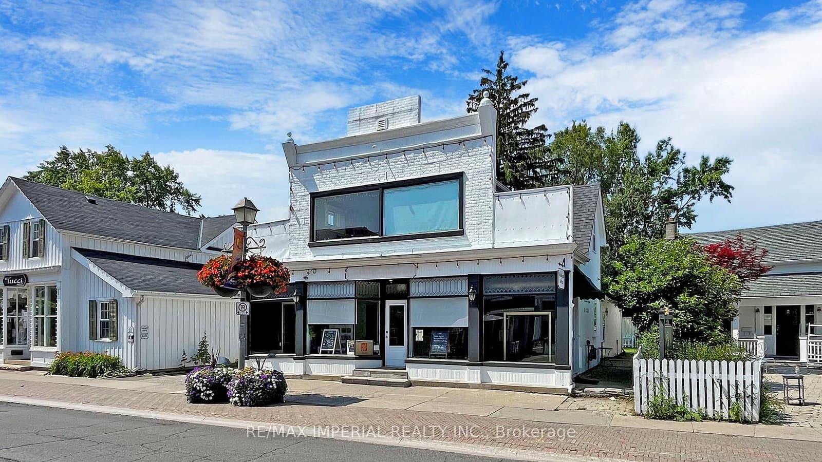 156 Main St Unionville - Image 2