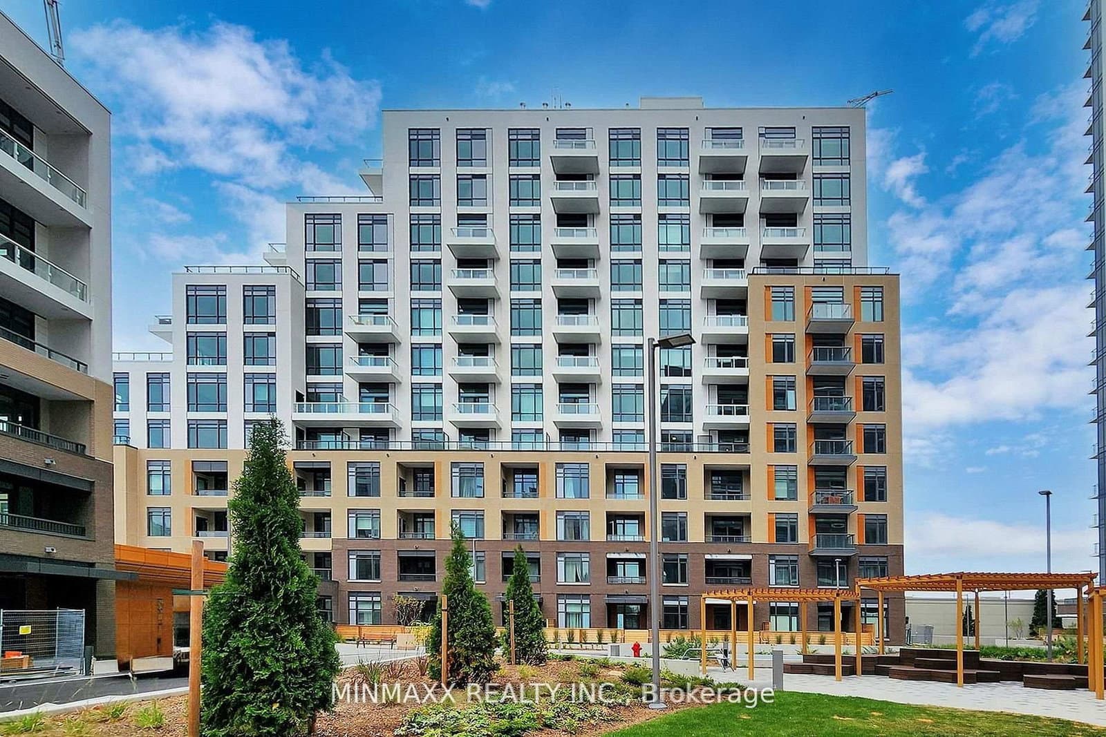 8 Beverley Glen Boulevard, Unit D620 - Image 3