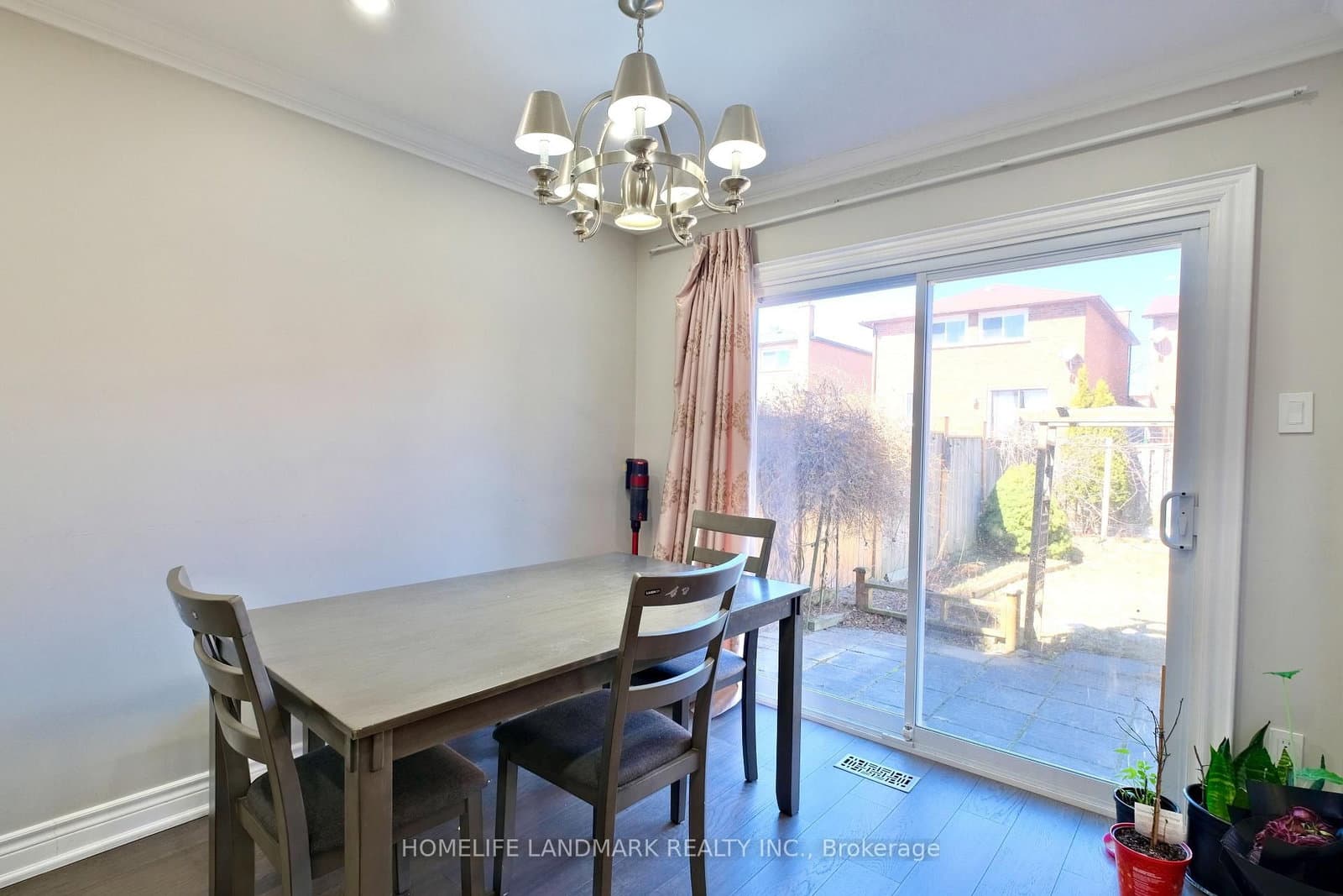 109 Tangmere Crescent - Image 6