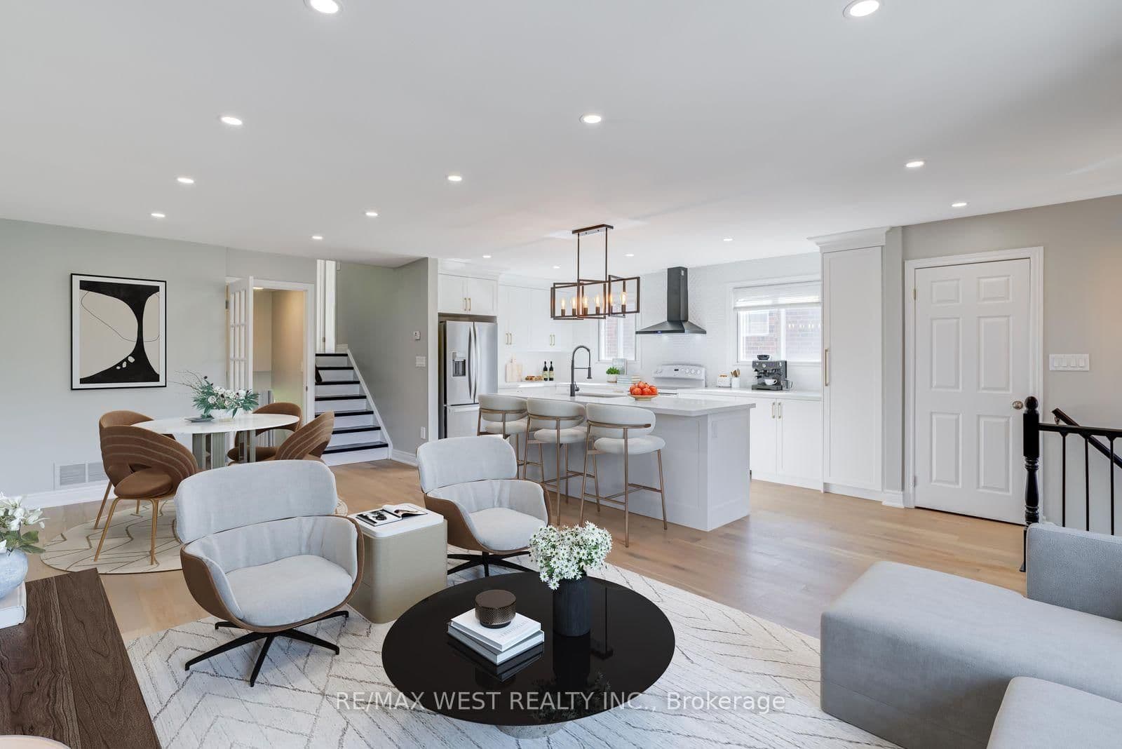101 Tall Grass Trail - Image 1