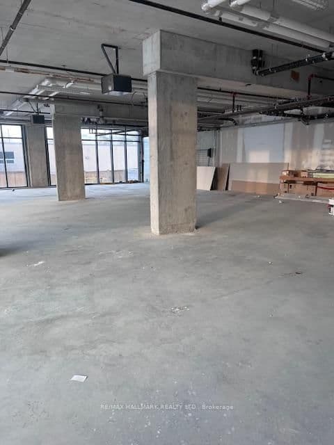 11611 Yonge Street, Unit 2 - Image 3