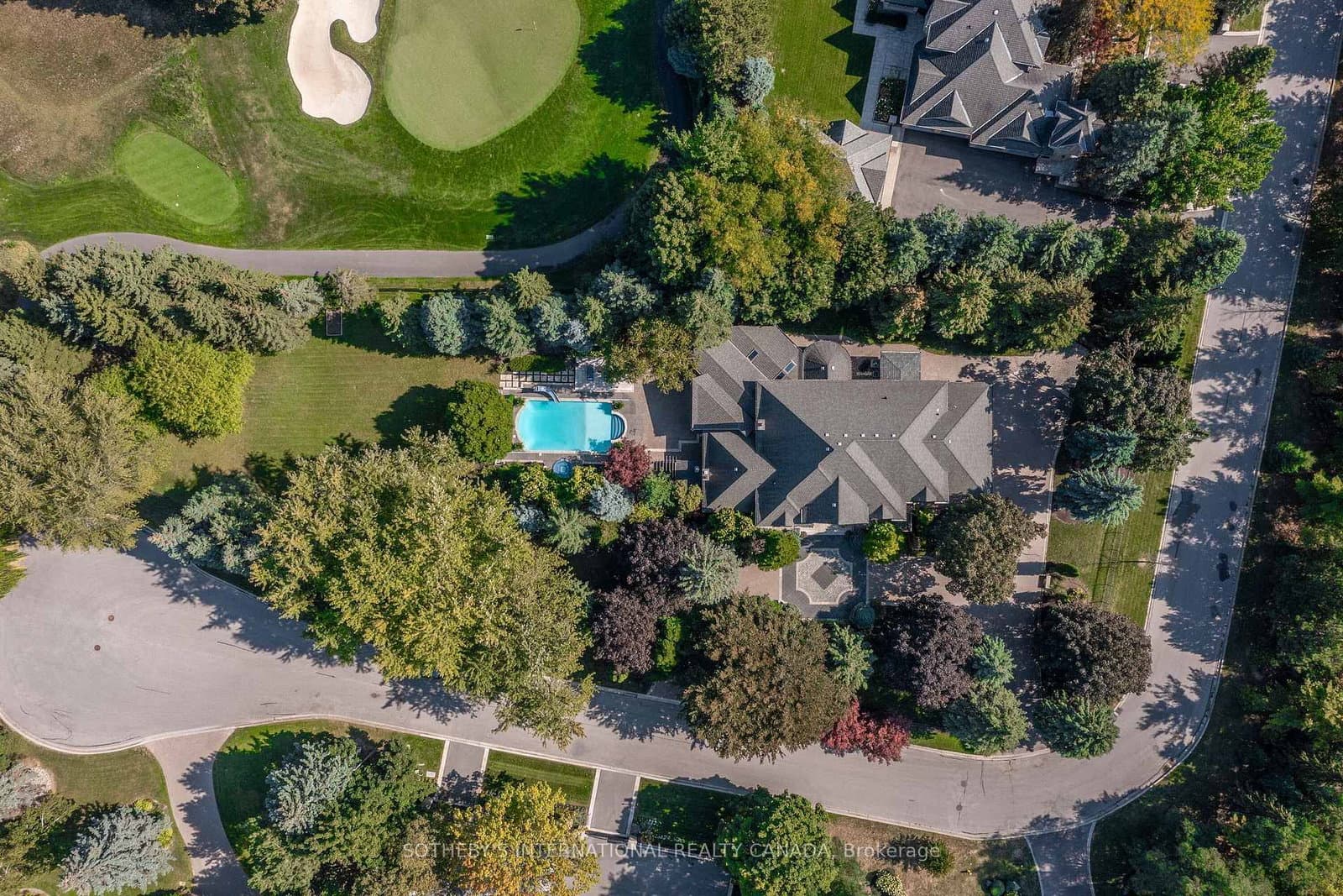 85 Cowan Drive - Image 1