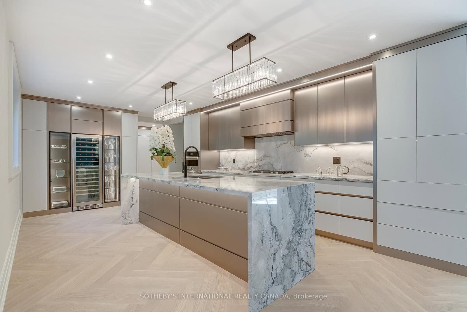 85 Cowan Drive - Image 6