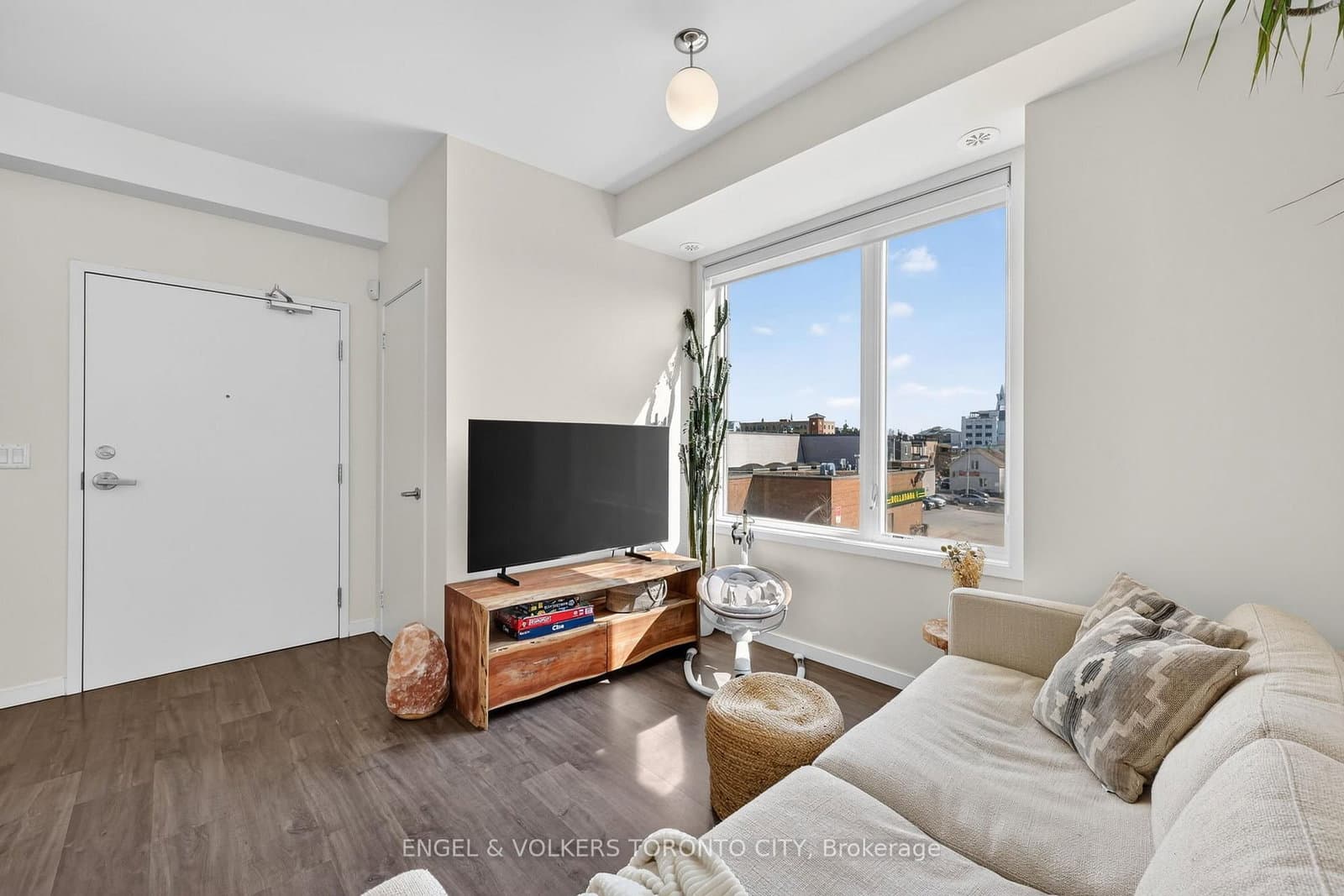 300 Alex Gardner Circle, Unit 42 - Image 3