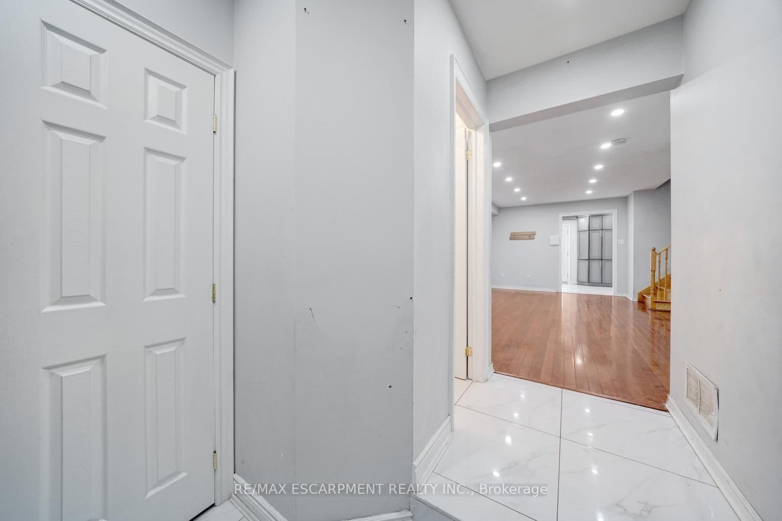 84 Andriana Crescent - Image 3