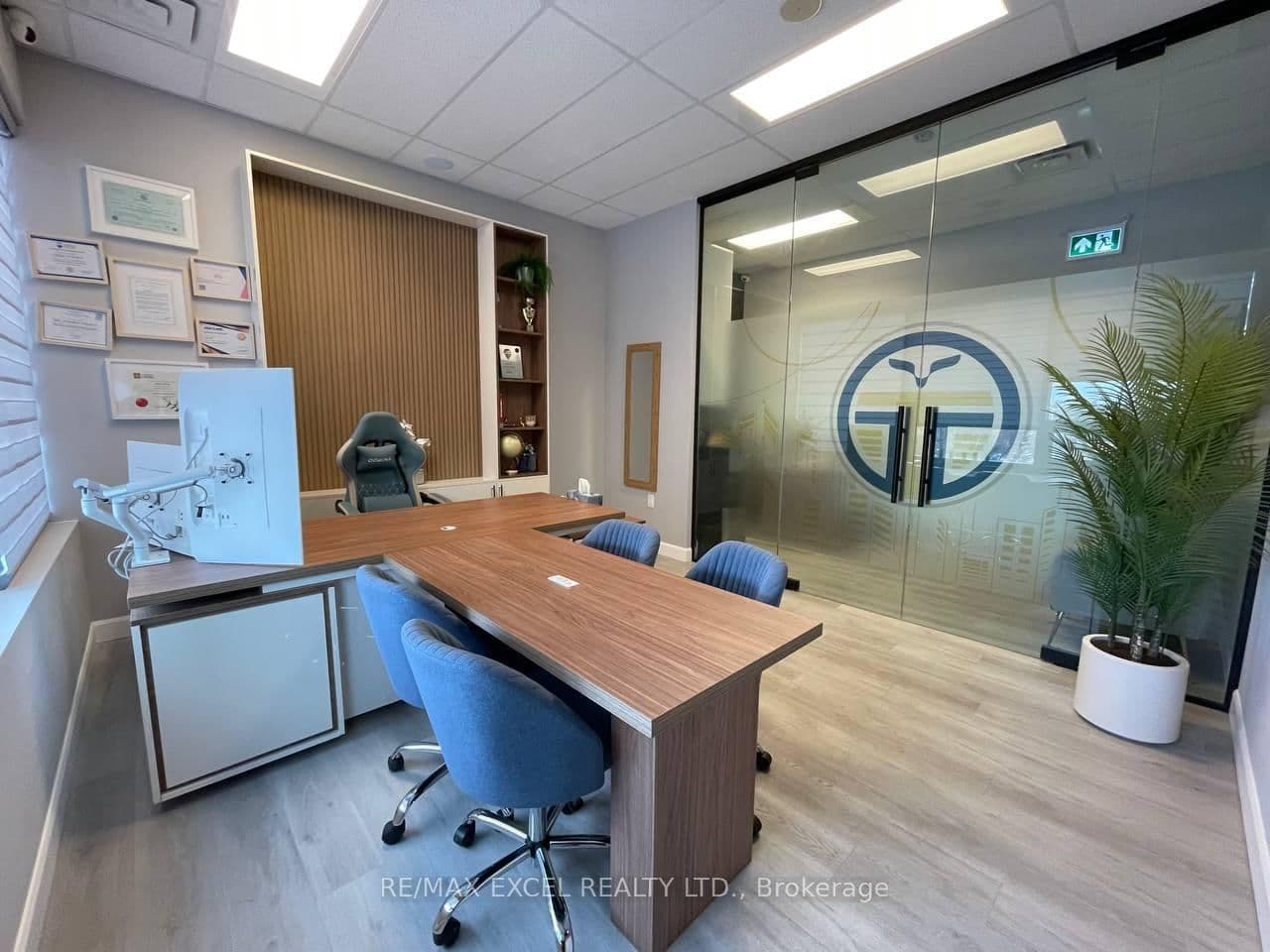 7163 Yonge Street, Unit 202 - Image 4