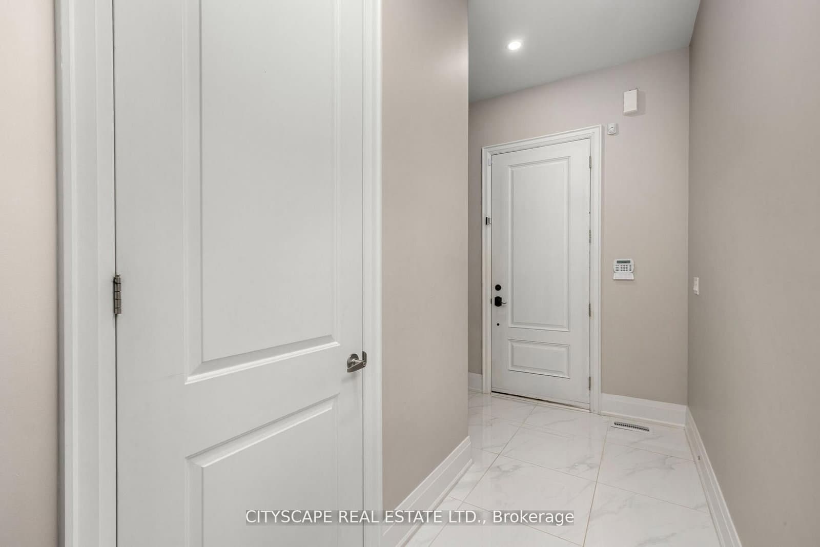 74 Old Bloomington Road - Image 4