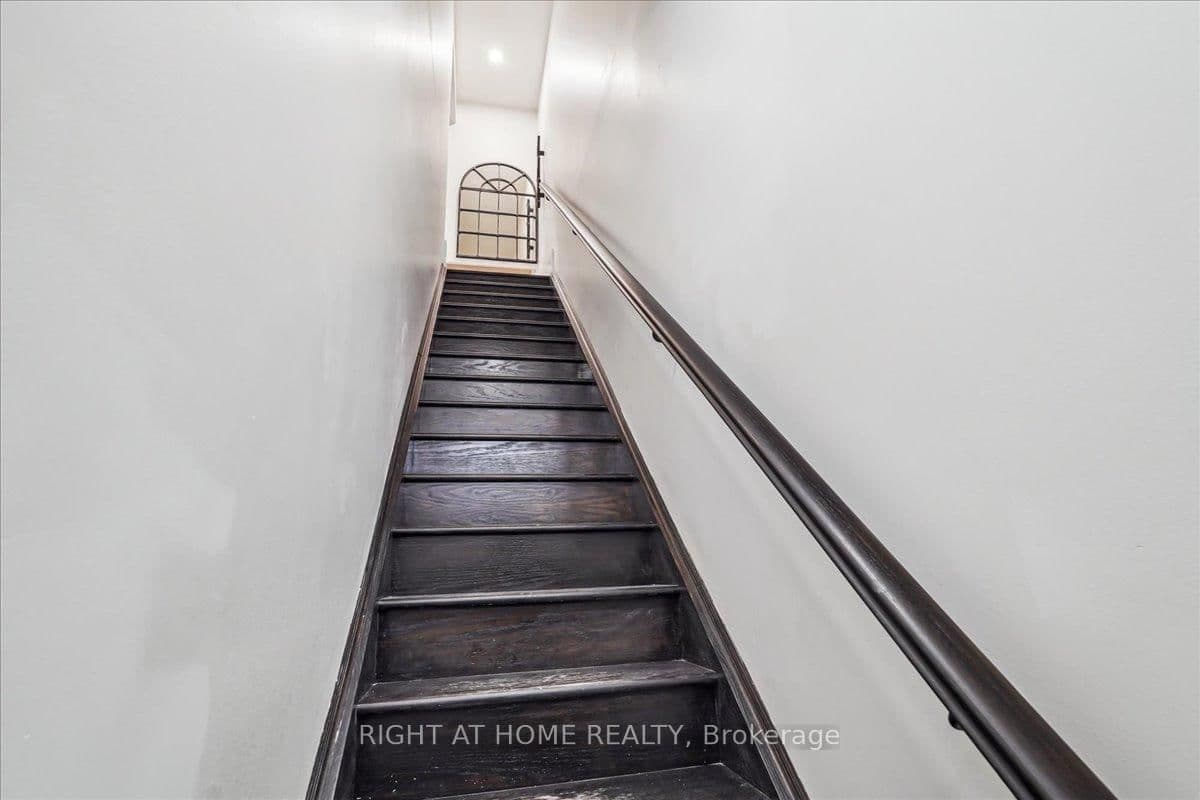 105 Kayla Crescent, Unit 14 - Image 4