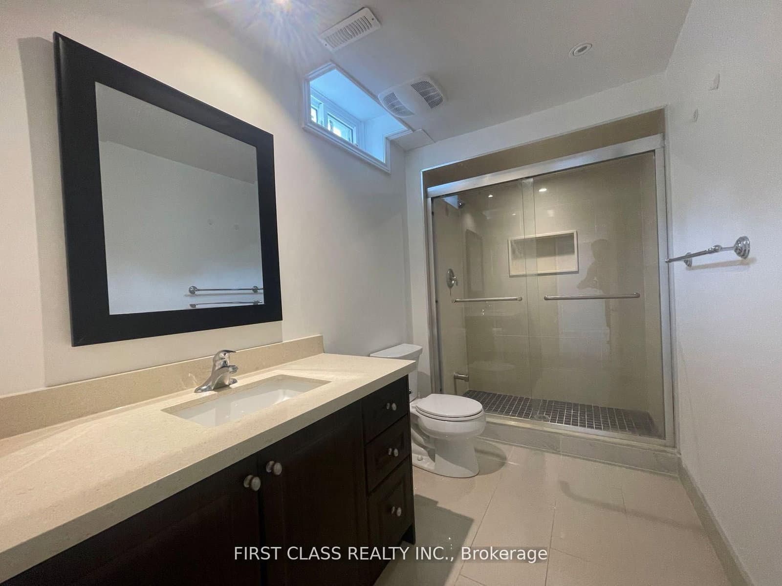 36 Soho Crescent, Unit Basement - Image 6