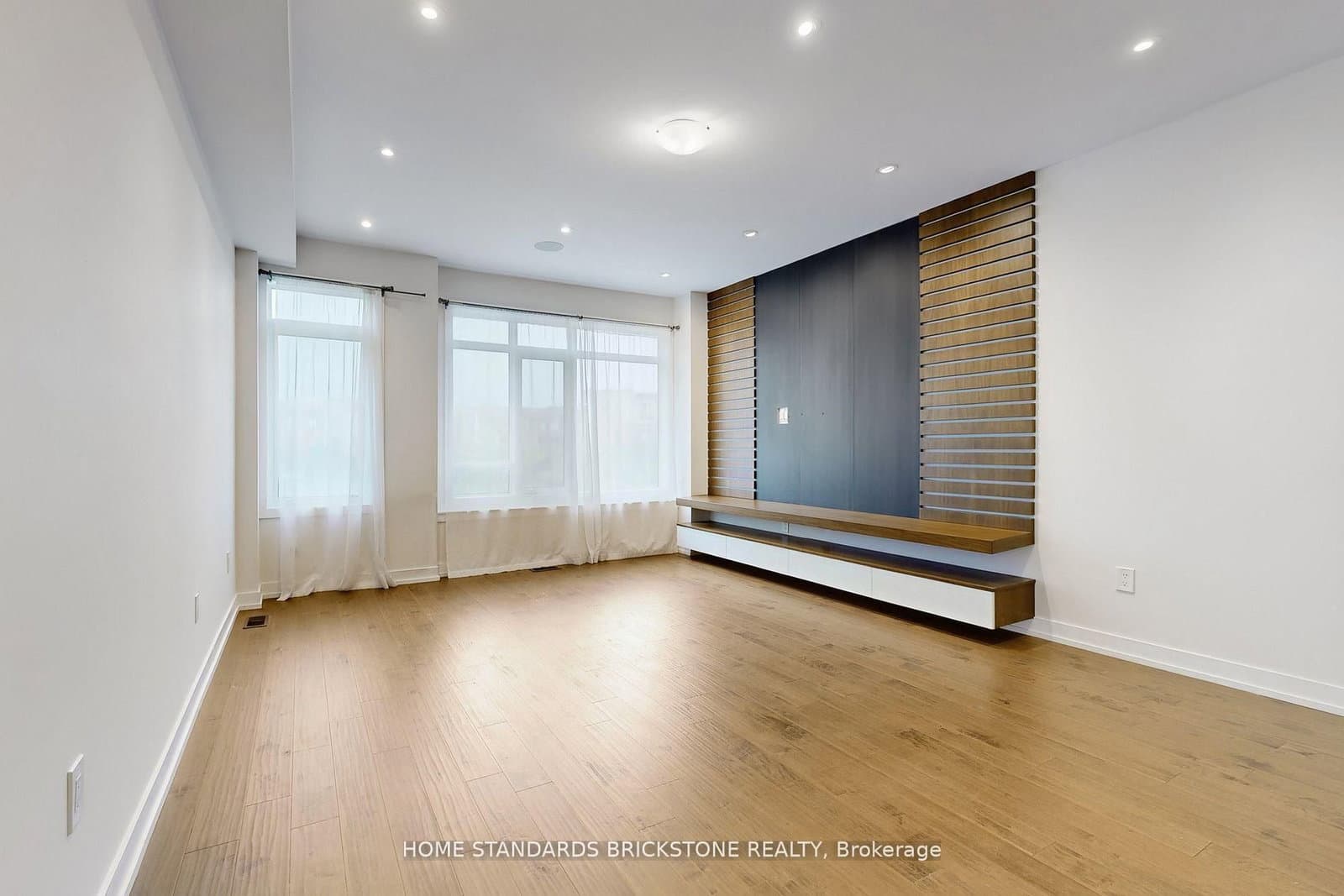 215 Salterton Circle - Image 5