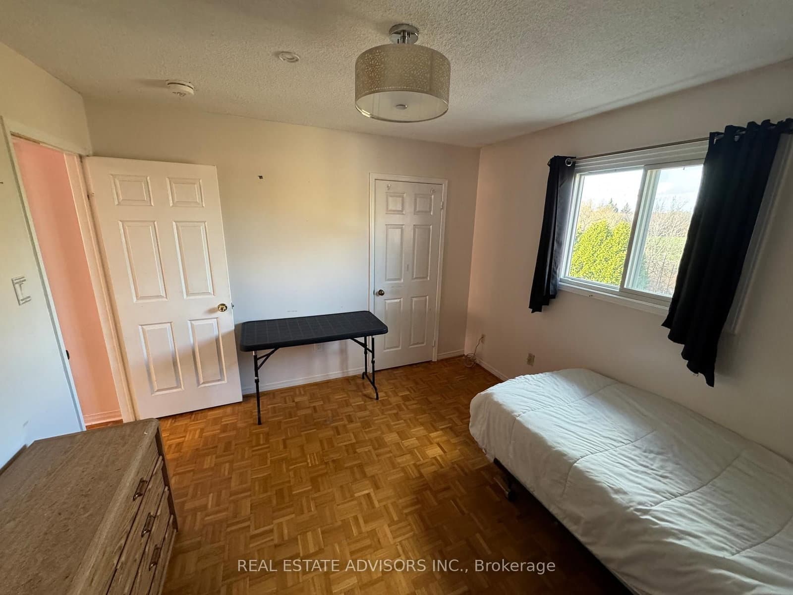 103 Belmont Crescent - Image 3